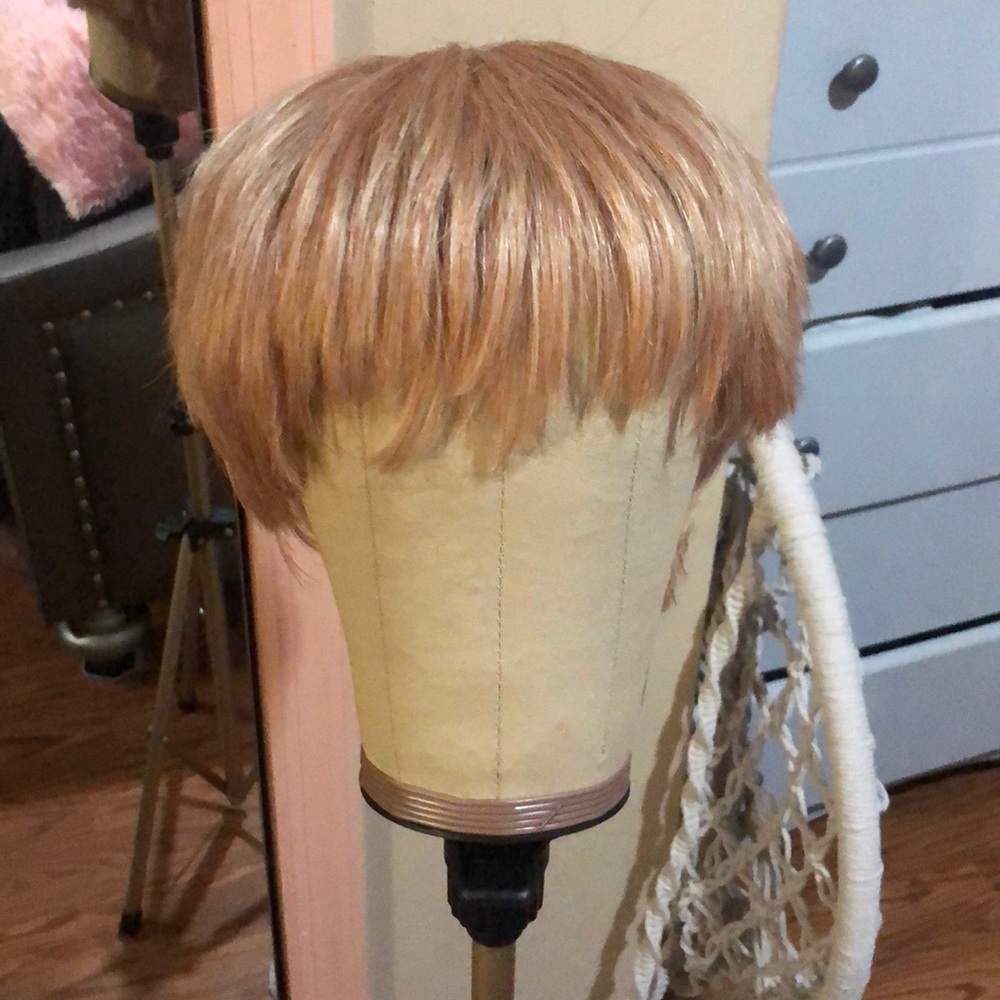 Mushroom cut wig
